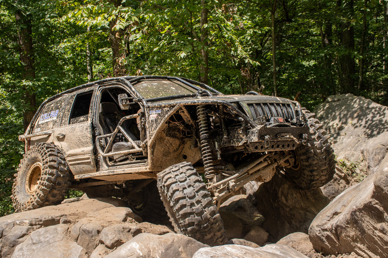 WJ Hidden winch stubby bumper